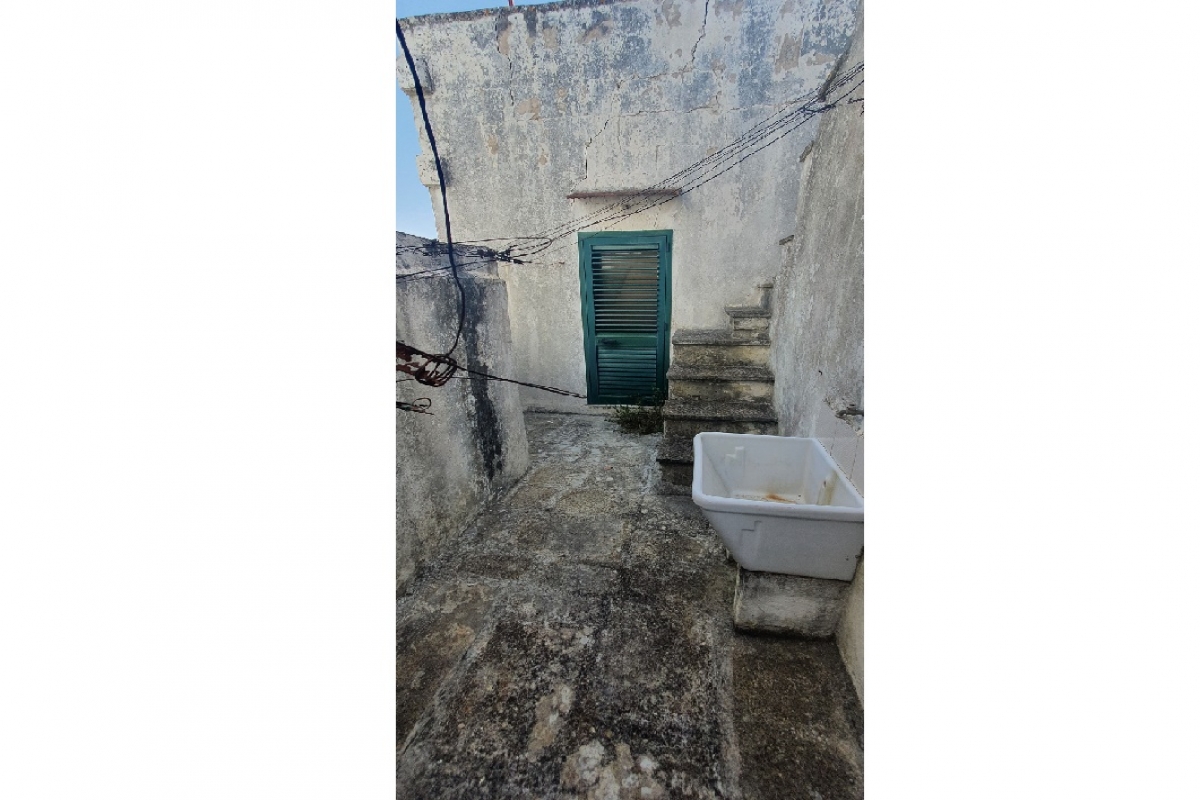 Terrazzino primo piano.jpg